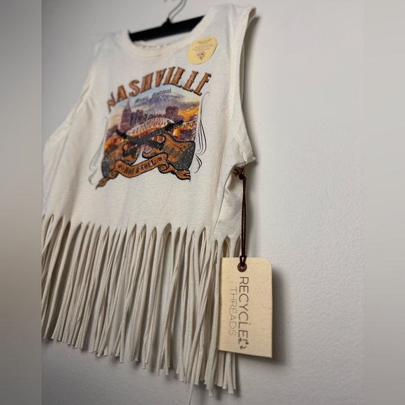Nashville print, Women's Cream T-shirt (new with tag) - Picture 5 of 7
